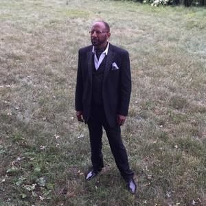 Meet your Posher, Darrell